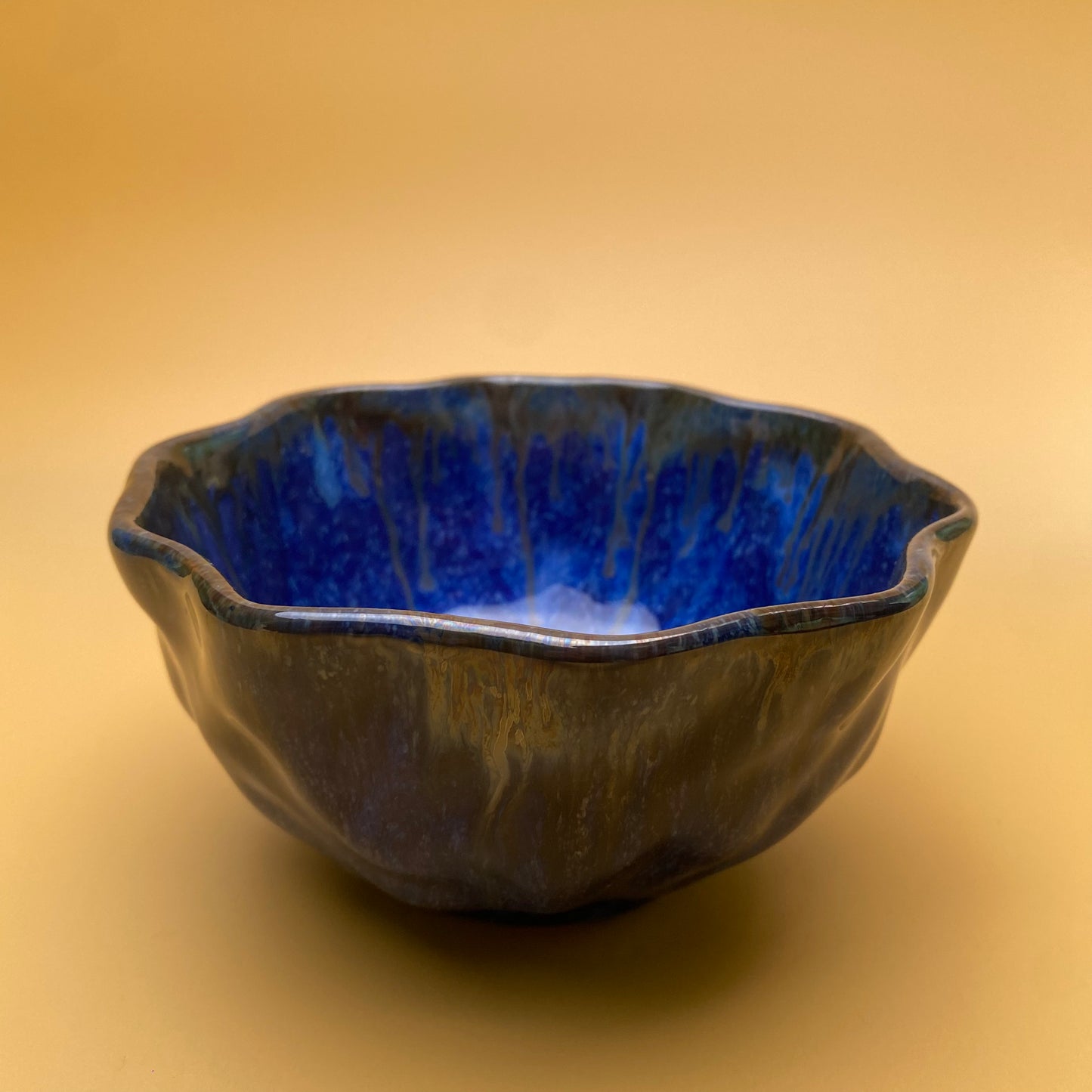 ARTECLAY Hand-Crafted Diamond Serving Bowl✨