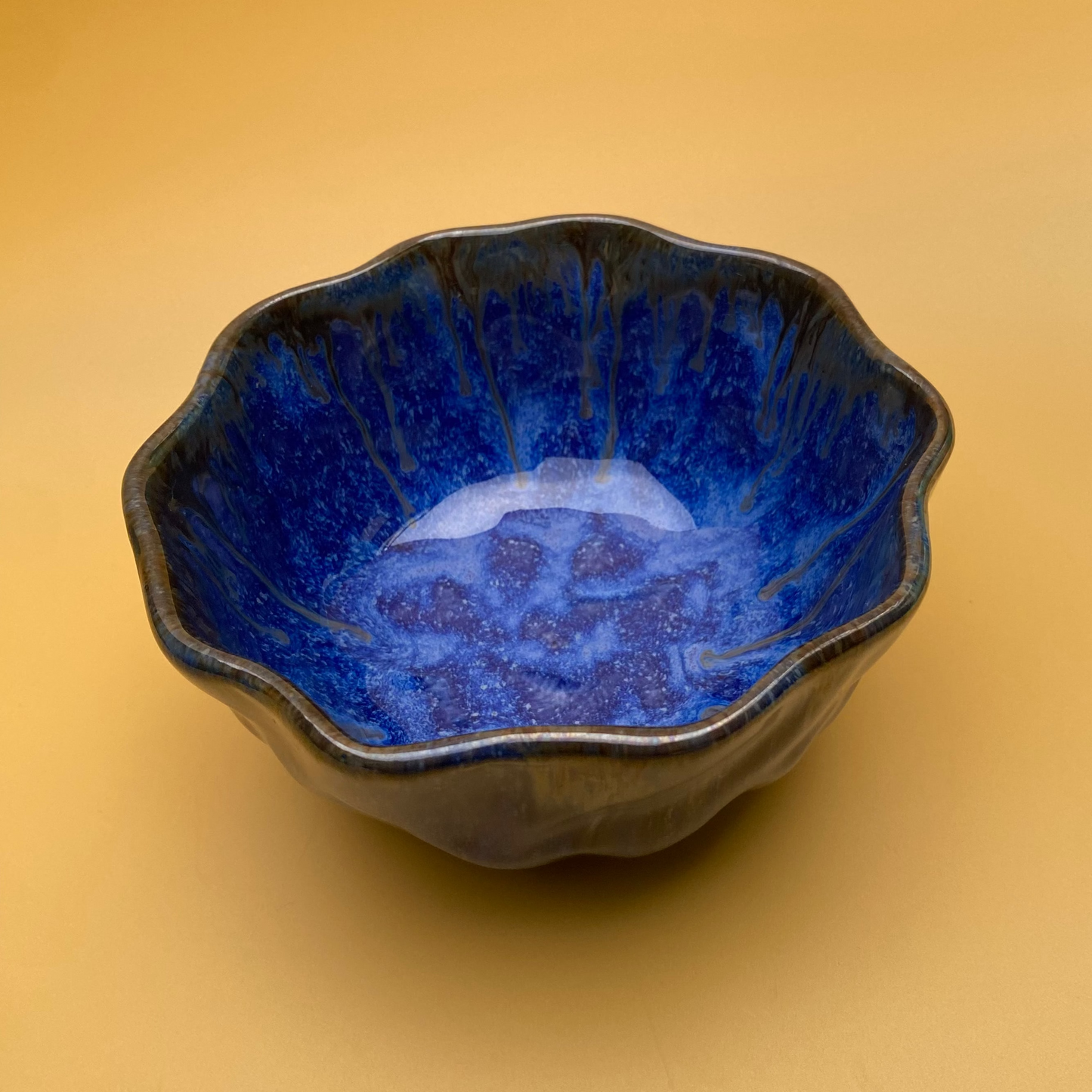 ARTECLAY Hand-Crafted Diamond Serving Bowl✨