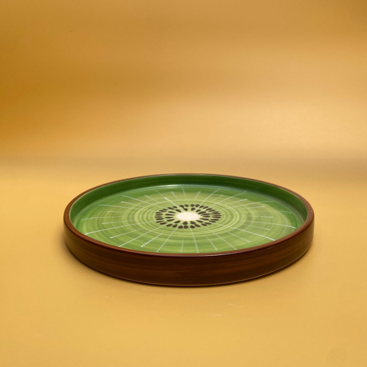 ARTECLAY Hand-Crafted Kiwi Slice Dessert Plate✨