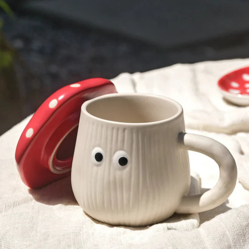 MUGS