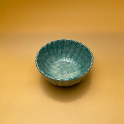 ARTECLAY Hand-Crafted Celadon Bloom Bowl✨